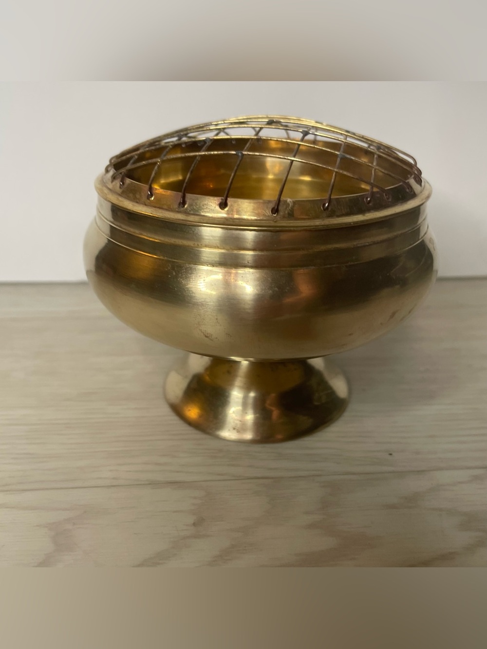 Vintage Brass Metal Incense Burner w Lid Made in India 4” Tall 4” Across EUC